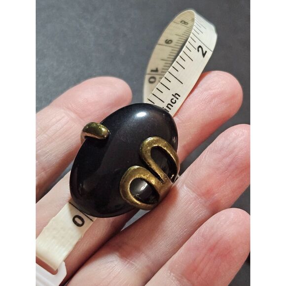 **Last Chance!! Final Sale** Vintage gold tone oval onyx ring size 8 - Picture 9 of 10